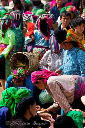Dong Van market